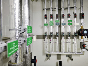 Probleme in Zirkulationssystemen systematisch beheben: Warmwasserzirkulation im Bestand