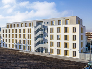 Innovatives Bürogebäude ohne Heizung und Klimaanlage