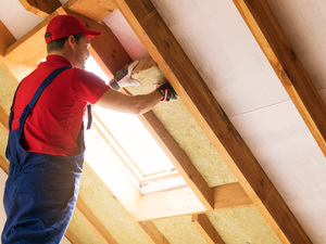 Dachsanierung: Maßnahmen, Vorteile und Kosten