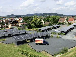 Clevere Schattenparker: Solare Carports