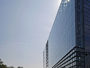 Serie Neue Baustoffe – alternative Baumethoden: Wie man Glas weiterverwenden kann