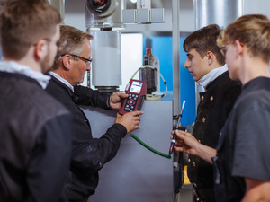 Azubis im Schornsteinfegerhandwerk