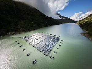 Floating-PV-Anlagen könnten die Klimaresilienz von Seen steigern