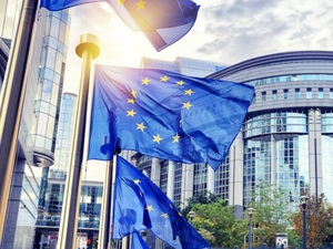 In dem Manifest fordert die Industriegruppe die politischen Entscheidungsträger in Brüssel auf, die Wirtschaftlichkeit sauberer Wärme dringend zu stärken, saubere Wärme für alle Europäer erschwinglich zu machen und eine stabile Regulierung sicherzustellen.