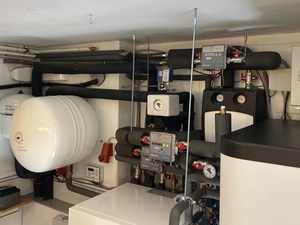 Fraunhofer ISE: Wärmepumpen heizen im Altbau effizient und klimafreundlich
