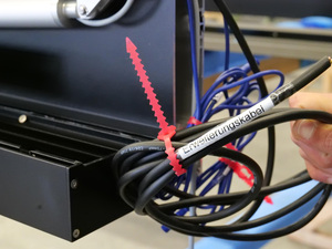 TS Aluminium: Lamellendächer mit integrierter Elektronik vereinfachen Montage