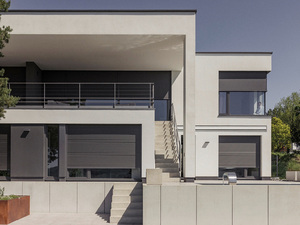 Effiziente Sonnenschutzsysteme für Fassade und Bestand