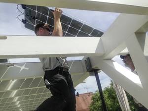 Solarwatt senkt Preise für Glas-Glas-Module