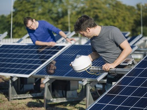 Solaranlagen: Fehlerhaft verlegte oder falsche Kabel häufigster Mangel