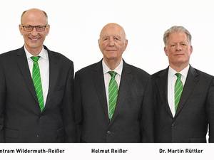 REISSER AG: Helmut Reißer legt Ämter nieder
