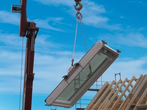 Hebevorrichtung für schwere Dachfenster von Velux