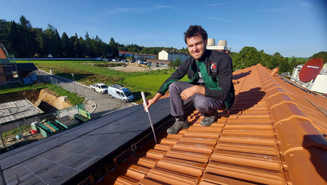 PVT-Kühlung: Dachwärmetauscher unter der Solaranlage