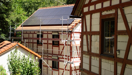 Energetische Sanierung: Von der historischen Mühle zum KfW-40-Haus